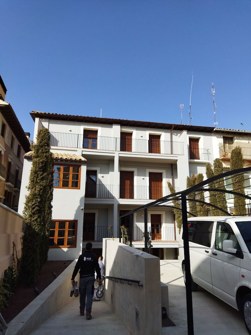 Rehabilitación en la plaza Lizana en Huesca